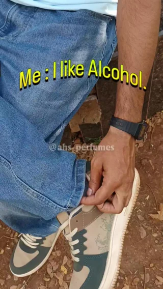 Instagram post from ahs._.perfume. This post is in position 1.